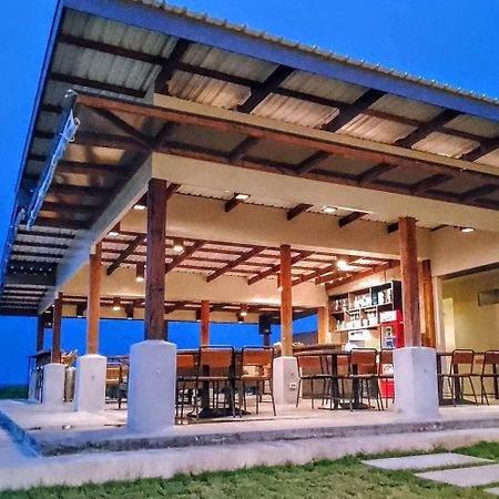 The Grey Inn Sarog 외부 사진